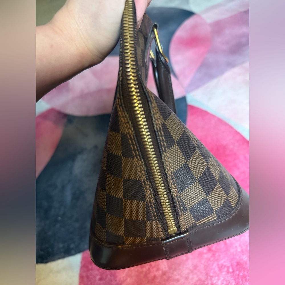 Louis Vuitton Damier Alma - Picture 9 of 16